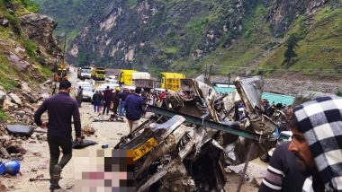 Jammu and Kashmir Accident: Vehicle Falls Into Deep Gorge in Kishtwar, Six Persons Feared Dead