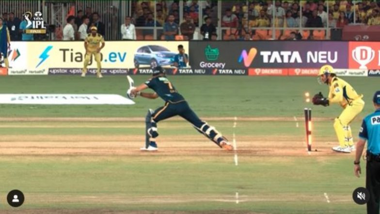 Lightning Fast MS Dhoni! Shubman Gill Sent Packing by Chennai Super Kings Legend in GT vs CSK IPL 2023 Clash (Watch Video)