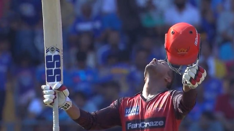 Mayank Agarwal's Emotional Celebration After Scoring First Half-Century of IPL 2023 During MI vs SRH Match Goes Viral (Watch Video)