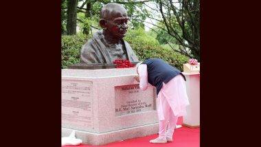 PM Narendra Modi Unveils Mahatma Gandhi Bust in Hiroshima on His Japan Visit Ahead of G7 Summit (See Pic)