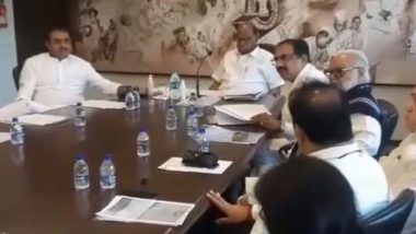 Sharad Pawar Holds Meeting With NCP Leaders for 2024 Lok Sabha Elections and Maharashtra Assembly Polls (Watch Video)