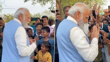 PM Narendra Modi Has Light-Hearted Conversation With Children in Karnataka's Kalaburagi Before Roadshow, Heartwarming Video Goes Viral