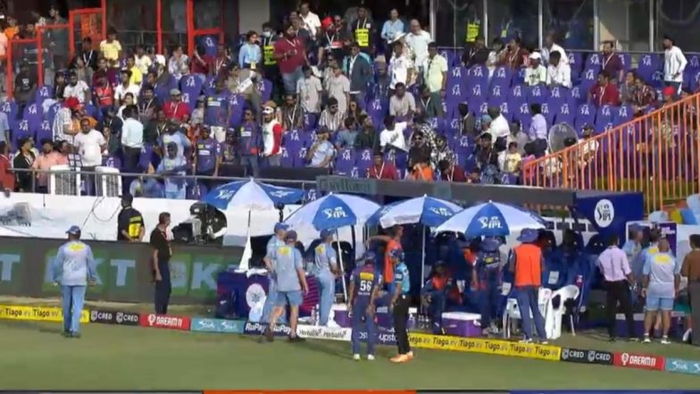 Amid 'Kohli, Kohli' Chants Directed at Gautam Gambhir and Crowd Trouble, Play Stopped Briefly in SRH vs LSG IPL 2023 Match in Hyderabad