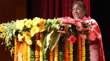 Odisha: President Droupadi Murmu Continues Her Speech in Darkness After Power Failure at Maharaja Sriram Chandra Bhanja Deo University (Watch Video)