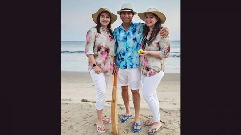 'When Mother and Daughter Twinned, I Grinned' Sachin Tendulkar's Witty Caption for Picture With Wife Anjali and Daughter Sara Is Sure to Make You Smile!