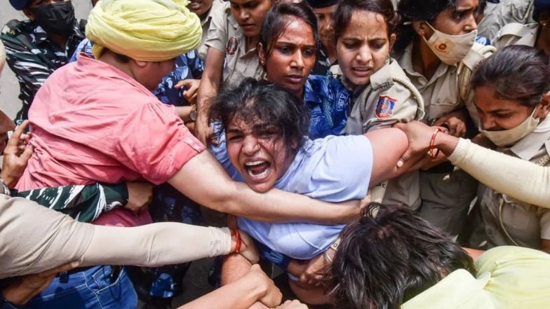 Sakshi Malik Denies Withdrawing From Wrestlers' Protest, Terms Her Withdrawal News As Fake, Says Joined Back Northern Railway's Job Only to Fulfil My Responsibility