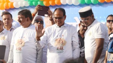 Bhopal Gaurav Diwas 2023: Madhya Pradesh CM Shivraj Singh Chouhan Flags off 'Pride Run' in State Capital (See Pics and Video)