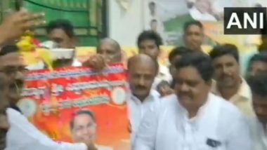 Karnataka CM Race: Siddaramaiah's Supporters Celebrate in His Native Village and Bengaluru Amid Reports of Congress Leader's Name for New Chief Minister Post (Watch Video)