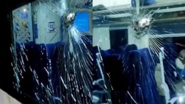 Vande Bharat Express Train in Kerala Pelted With Stones Between Thirunavaya and Tirur (Watch Video)