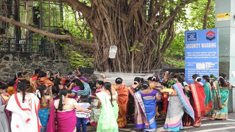 Vat Savitri Vrat 2023 Date and Puja Muhurat Time: Know the Significance of the Hindu Festival That Reiterates the Story of Savitri and Satyavan