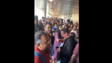 Mumbai Airport Witnesses Chaotic Scenes as VietJet Air Flight to Vietnam Gets Delayed for 20 Hours, Airline Apologises (Watch Video)