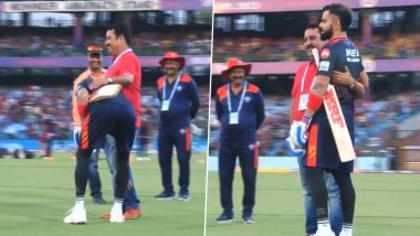 Virat Kohli Meets Childhood Coach Rajkumar Sharma, Touches His Feet Ahead of DC vs RCB IPL 2023 Match (Watch Video)