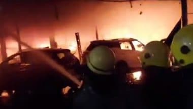 Hyderabad Fire: Many Cars Gutted in Huge Blaze at Showroom in LB Nagar Area (Watch Video)