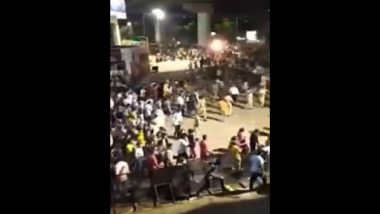 Fans Clash With Police Outside Narendra Modi Stadium During CSK vs GT IPL 2023 Final, Video Goes Viral