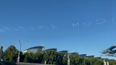 'Welcome Modi' Message in Australia Sky Video: Plane Contrail Welcomes PM Narendra Modi in Sydney Ahead of Big Diaspora Event, Clip of Skywriting Goes Viral