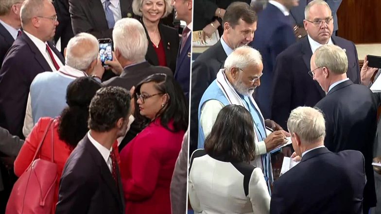 US Congressmen Queue Up for Selfies and Autographs of PM Narendra Modi After His Address to Joint Session of Congress (See Photos)