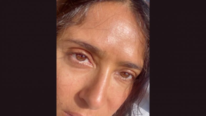 Salma Hayek Embraces Her Wrinkles and White Hair on Social Media; Gives Positive Message on Ageing, Check Picture