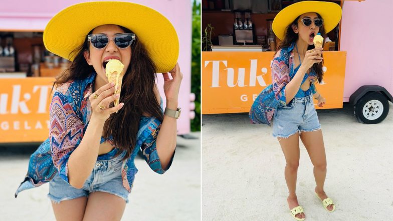 Rakul Preet Singh's Latest Vacay Pictures Give Major Beach Fashion Goals, Check Pictures of the De De Pyaar De Actor