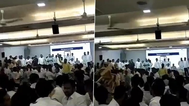 Maharashtra Youth Congress Meet in Mumbai Ends Up in Ruckus in Presence of Unit President BV Srinivas (Watch Video)