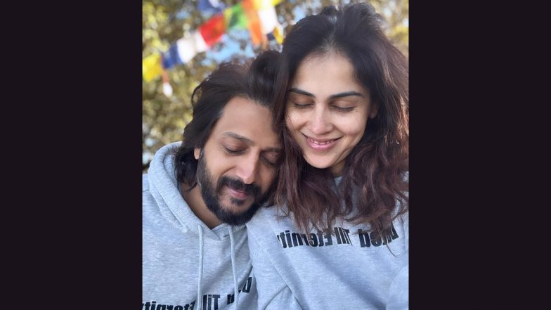Genelia Deshmukh and Riteish Deshmukh Perform to ‘Phir Aur Kya Chahiye’ (Watch Video)