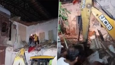 House Collapse in Rajasthan Video: Minor Girl, Elderly Woman Killed After Old House's Roof Collapses in Udaipur