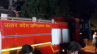 Uttar Pradesh Fire: Two Cars, Nine Bikes Gutted After Blaze Erupts in Basement of Apartment Building in Ghaziabad (See Pics)