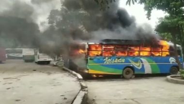 Ranchi Bus Fire Video: Four Parked Buses Catch Fire at Inter-State Bus Terminus in Khadgarha, No Casualty Reported