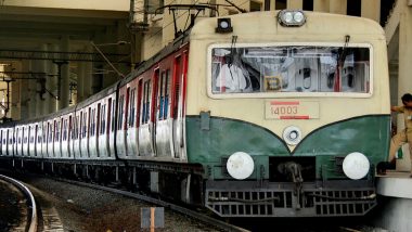 Train Derails in Tamil Nadu: Suburban Train From Moor Market to Tiruvallur Derails at Vyasarpadi Railway Station in Chennai, No Casualty Reported