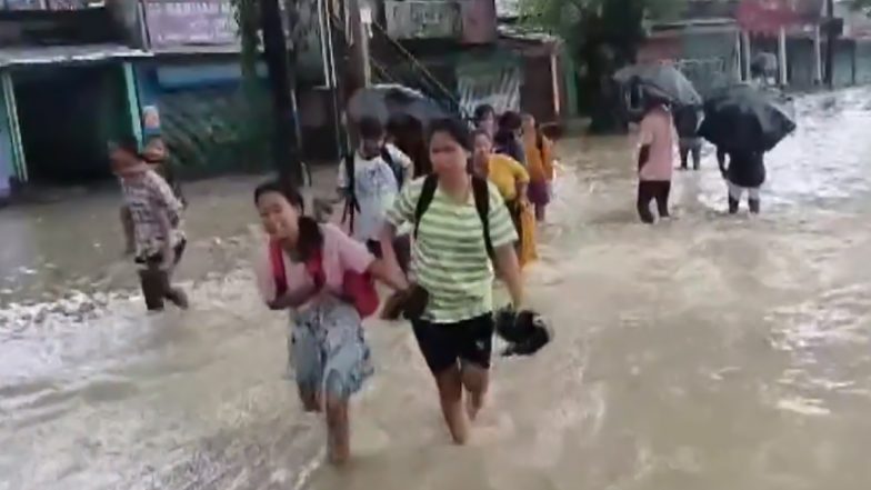 Assam Floods: Nearly 4.96 Lakh People Severely Affected in 22 Districts As Flood Situation Worsens, One Dies Due to Drowning (Watch Video)