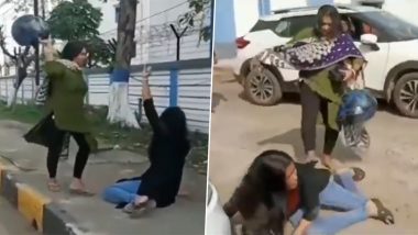 'Ghar Ke Kalesh on Road': Wife Beats Husband's Lover With Helmet on Busy Street After Catching Them Together, Video Goes Viral