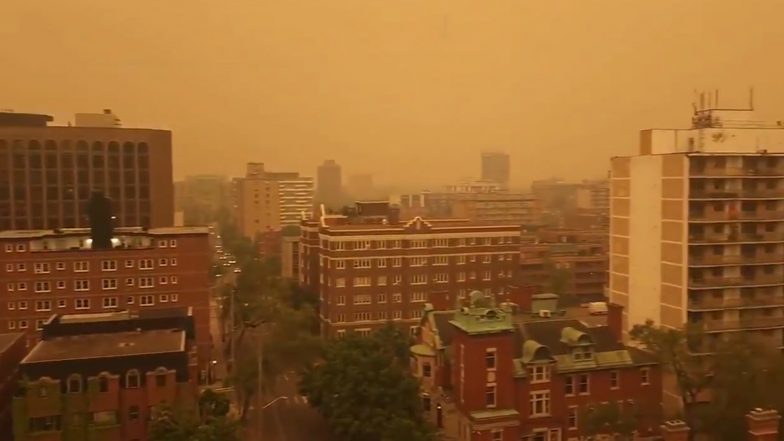 Canada Wildfires Effects: Air Quality Dips in the City of Ottawa, Smoke Turns the Sky Orange (Watch Video)