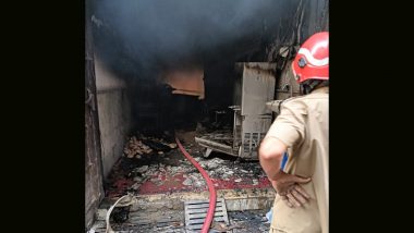 Delhi Madarsa Fire: Around 100 Rescued Through Roof, Two Firefighters Injured After Blaze Erupts at Madarsa-cum-Hostel in New Brijpuri (See Pics)