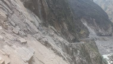 Landslide in Uttarakhand Photos and Video: Road Washed Away Due to Heavy Rock Fall in Pithoragarh, 300 People Get Stuck