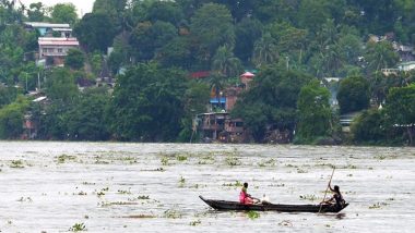 Assam Flood: Brahmaputra River Water Level Rises Due to Incessant Rain in Guwahati  (Watch Video)