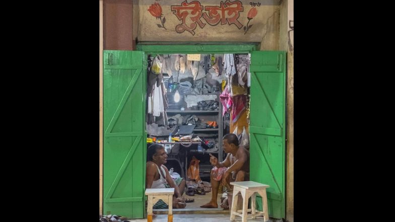 ‘Two Brothers’ Shop in Kolkata Owned by Hindu-Muslim Friends Depicts ‘True Essence of India’ (View Viral Pic)