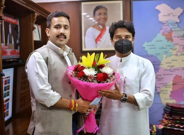 India News | Rural Olympiad Games: Himachal Pradesh Sports Minister Calls on Union Minister Jyotiraditya Scindia
