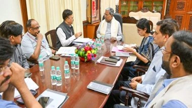 India News | Karnataka: Ahead of Cabinet Meeting, CM Siddaramaiah Meets with Senior Officials on Roll out of 5 Guarantees