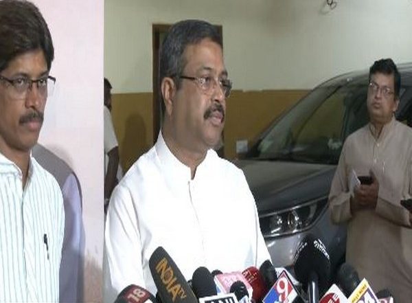 India News | Odisha Train Derailment: Union Minister Dharmendra Pradhan Cuts Short Kolkata Visit, Leaves for Balasore