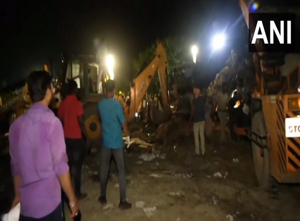 India News | Odisha Train Derailment: Toll Rises to 207, Injured Now at 900, Says Chief Secy