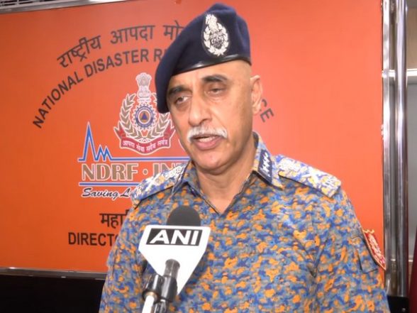 India News | Odisha Train Accident: 9 Teams, over 300 Rescuers Working in Coordination with SDRF, Other Agencies, Says NDRF DG - Vimarsana News