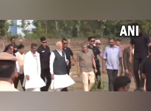 India News | Odisha Train Mishap: PM Modi Arrives at Crash Site in Balasore; to Meet Survivors in Hospital