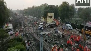 India News | Odisha Triple Train Tragedy: Union Ministers Visit Injured at SCB Medical College and Hospital