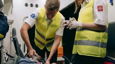 Health News | Study Finds Defibrillators Used in Just One out of Ten Cardiac Arrests