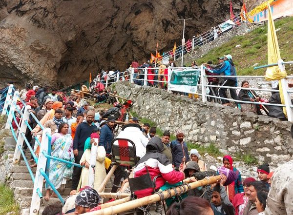 India News | Expedite Registration of Service Providers for Amarnath Yatra: Div Com Kashmir