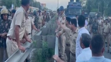 India News | Haryana Farmers Protest at Delhi-Chandigarh Highway, Police Use Water Cannons to Disperse Protesters
