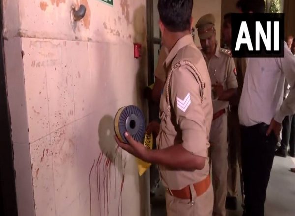 India News | UP: Three-member SIT to Probe Lucknow Civil Court Firing