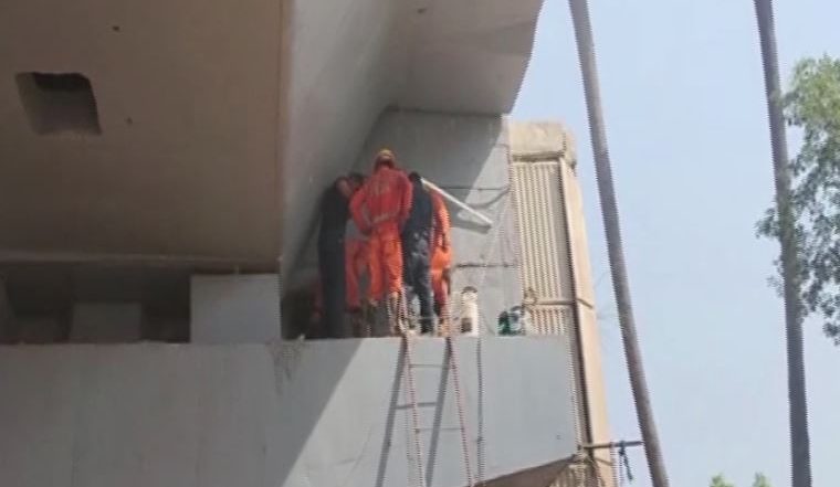 India News | Bihar: 12-year-old Boy Missing for Two Days Found Trapped Between Piers of Bridge, Rescue Ops Underway