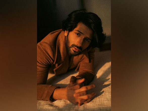 Entertainment News | Vardhan Puri Recalls His Grandfather's Popularity After the Release of 'Gadar: Ek Prem Katha' - Vimarsana News