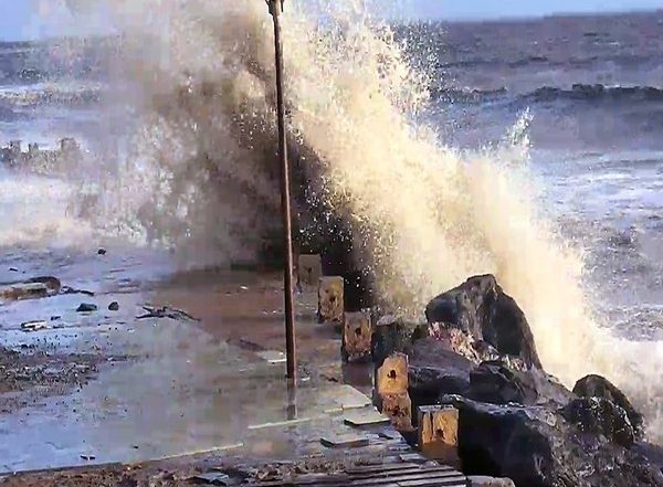 India News | Ensure Evacuation of People Before Landfall of Cyclone Biparjoy: Cabinet Secretary Rajiv Gauba