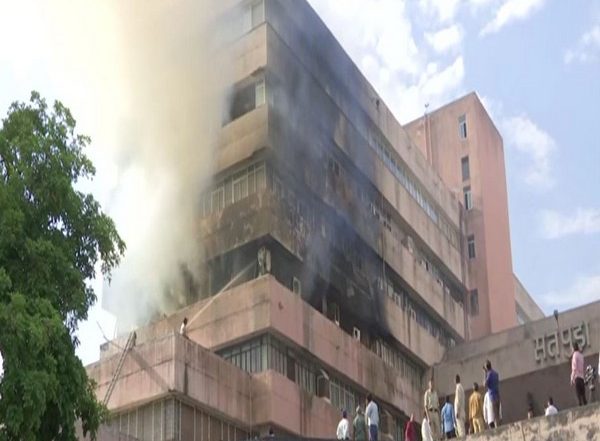 India News | MP: Fire Breaks out at Satpura Bhavan in Bhopal; No Casualties Reported